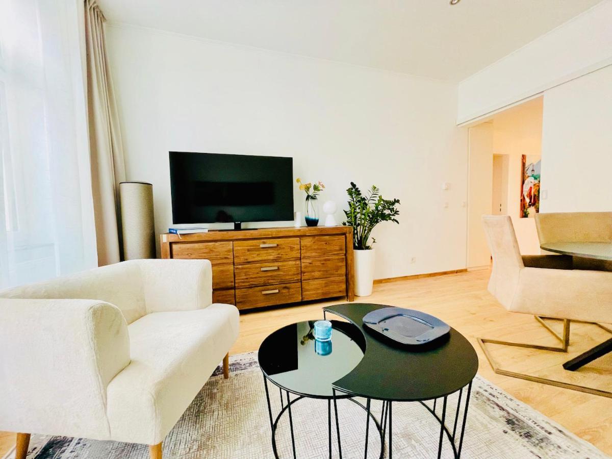 Colorful & Quiet Apartment In Beautiful Viennese Building Kültér fotó